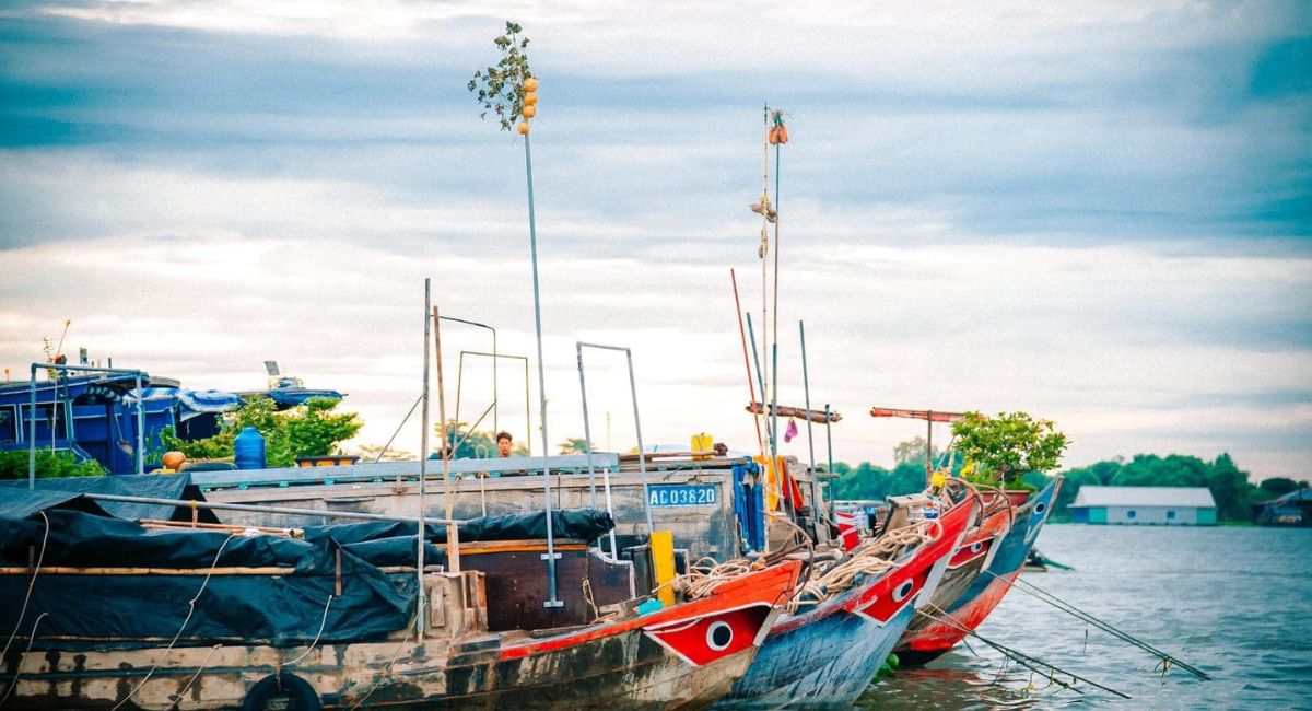 Long Xuyen Floating Market, An Giang Province